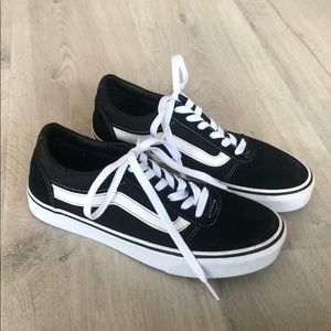 Women’s Vans Ward Black Suede/Canvas Sneaker